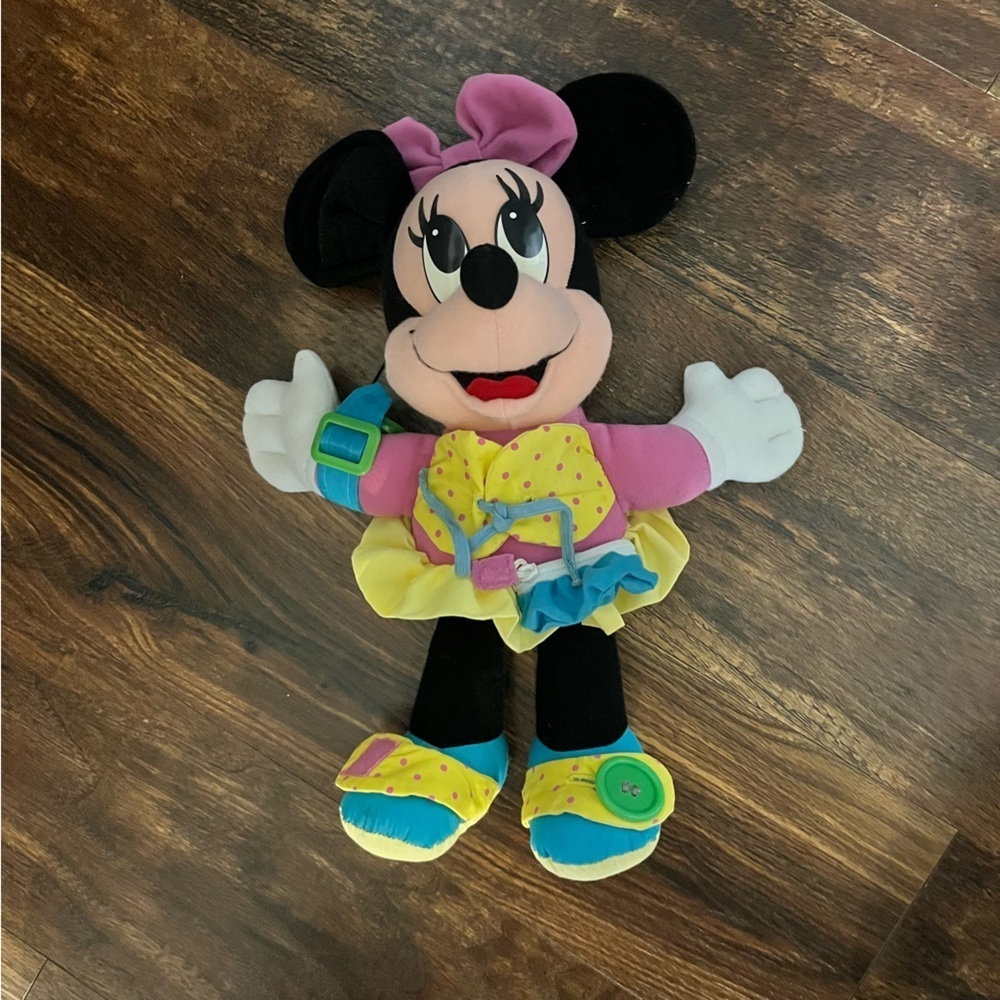 Vintage Minnie Mouse Learn to Dress 1992 16” plush Disney
